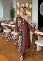 Zayra Luxe Co-ord Set- Coffee - 2 Pcs - Image 2
